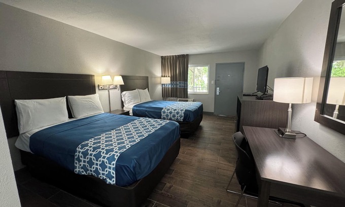 Gainesville Hotel | Travelodge by Wyndham Gainesville