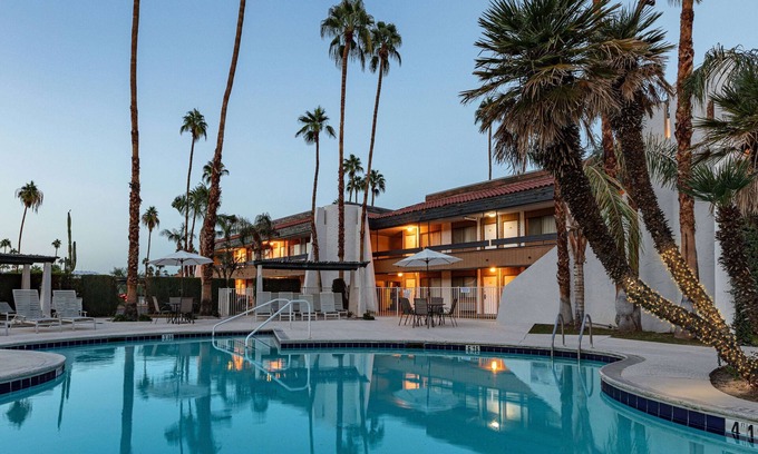 Twin Palms Hotel | Travelodge by Wyndham Palm Springs