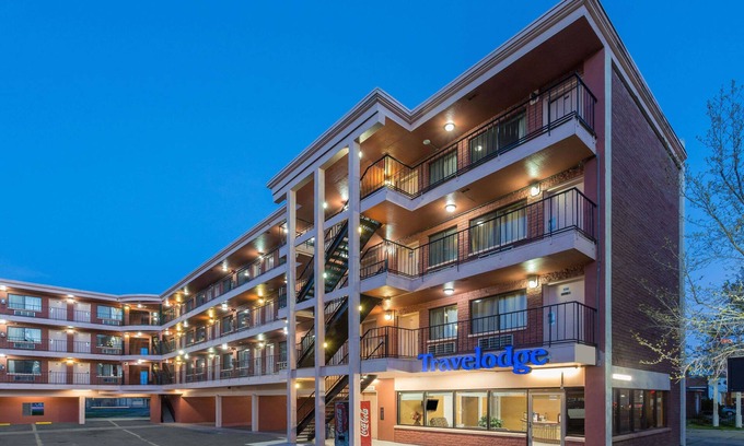Downtown Reno Hotel | Travelodge by Wyndham Reno Downtown