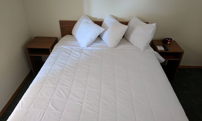 Three Forks Hotel | Travelodge by Wyndham Three Forks