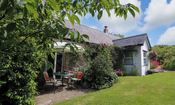 Llanllwchaiarn Cabaña | Trawsnant Cottage, NUEVO Muelle