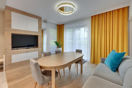 Jelitkowo Apartamento | Tre Mare z ogrodem -By the sea by Grand Apartments