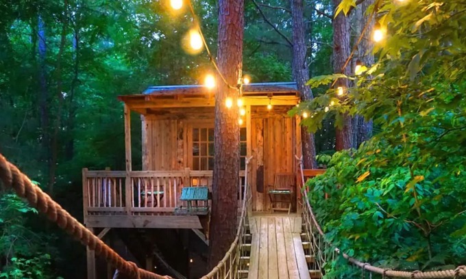 Town Center Casa | Treasure Hunt Treehouse en Metro Atlanta