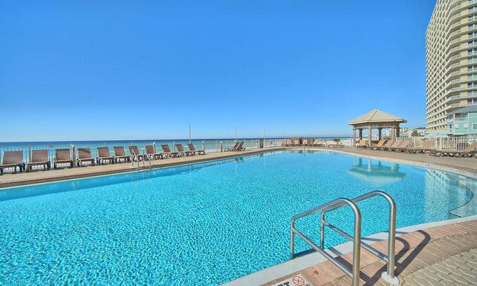 Lower Grand Lagoon Condominio | Treasure Island 0209