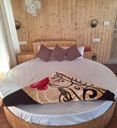 Banjar Chalet De Esquí | Tree cottage Jibhi