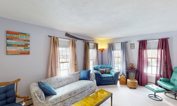 Lee Casa | Tree-lined Home, Large Yard, Pool, & Dog-Friendly.