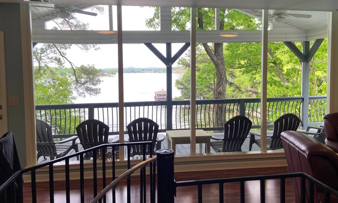 Norwood Casa | Tree Top Cove on Lake Tillery- Family Friendly Waterfront Escape
