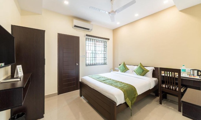 Nandambakkam Hotel | Treebo Adin Residence Chennai Trade Centre