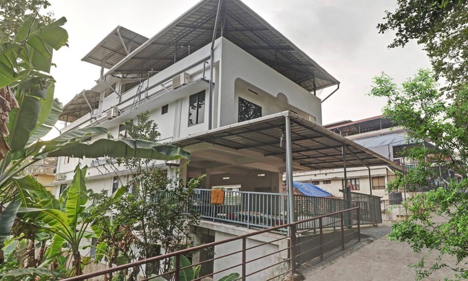 Aluva Casa | Treebo Nirupama, 750m from Aluva Railway station