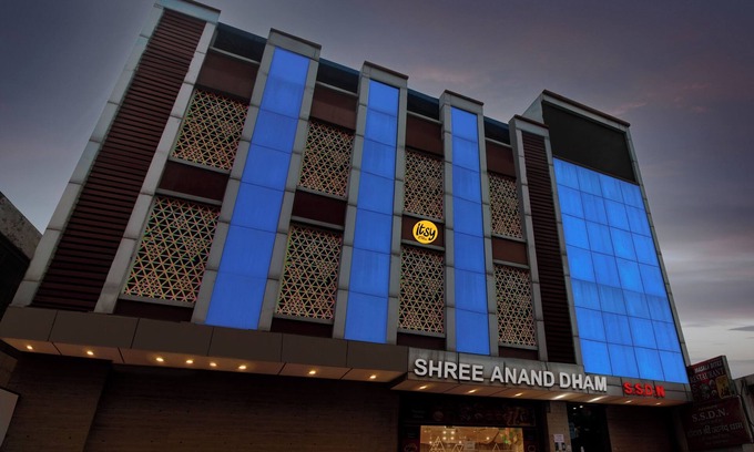 Vrindavan Hotel | Treebo Shree Anand Dham, Vrindavan