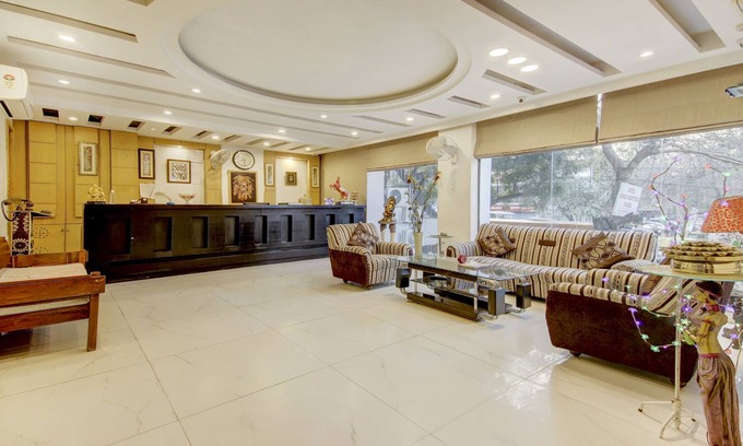 Naraina Hotel | Treebo The Kings Plaza