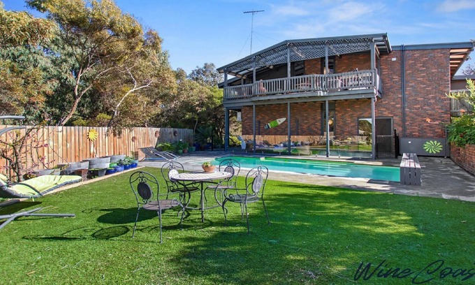 Port Willunga Casa | Treehaven by Wine Coast Holiday Rentals