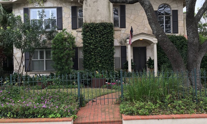 Monte Vista Apartamento | Treehouse Living