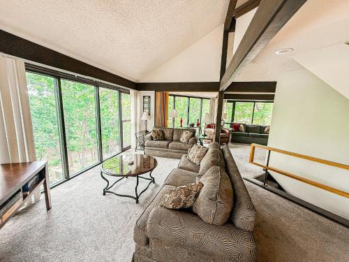 Rocky Mount Casa | Treehouse Treetop Vllage57-3bed3bapools-8pp