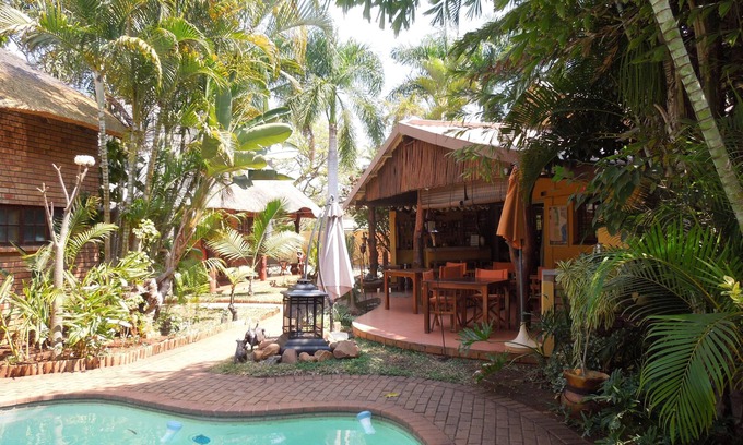 Komatipoort Casa | Trees Too Guest Lodge