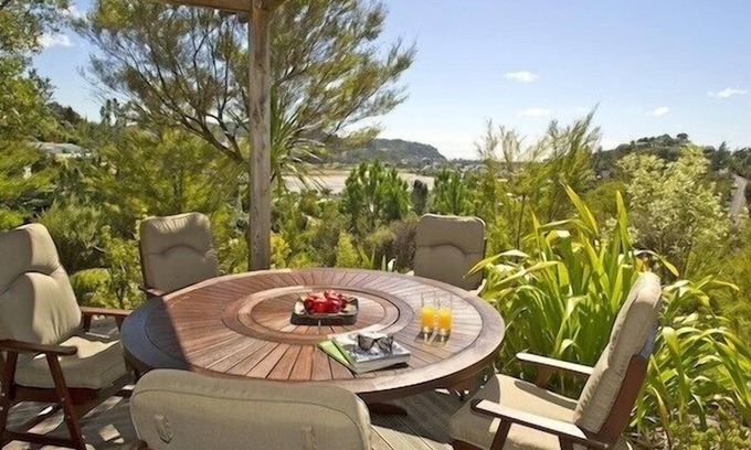 Tairua Cabaña | Treetop Oasis - Tairua Executive Holiday Home
