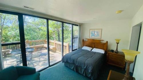 Village of Four Seasons Casa | Treetop Village51-3bed3bapools-8pp