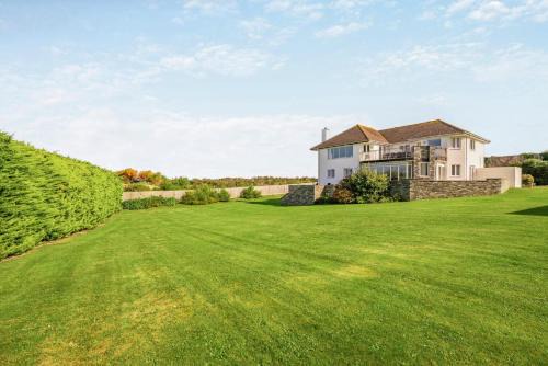Constantine Bay Casa | Trefebus