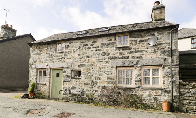 Penmachno Cabaña | TREFLYS BACH, admite mascotas, con chimenea en Penmachno, Ref 1929