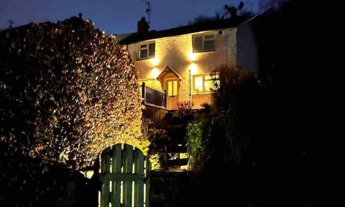 Cwmbran Cabaña | Tregaron Cottage, Upper Cwmbran