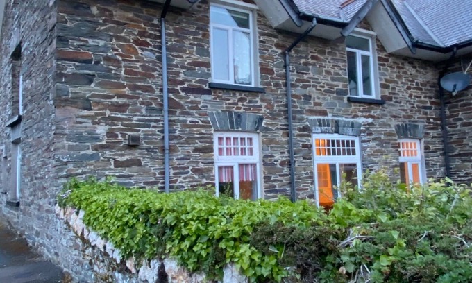 Boscastle Cabaña | Tregenna a beautiful spacious cottage in Boscastle with parking
