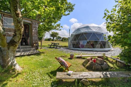 Fishguard Otro | Tregroes Glamping Geodomes