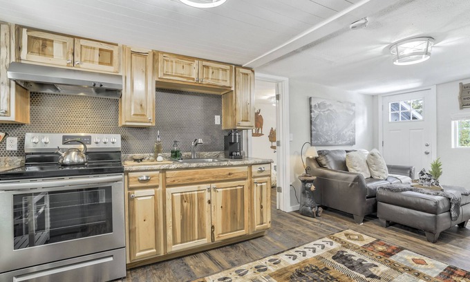 Woodland Park Casa | Treloars Terrace