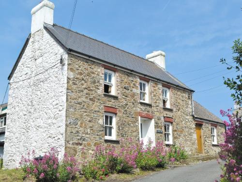 Trefin Casa | Trem-Y-Don Cottage