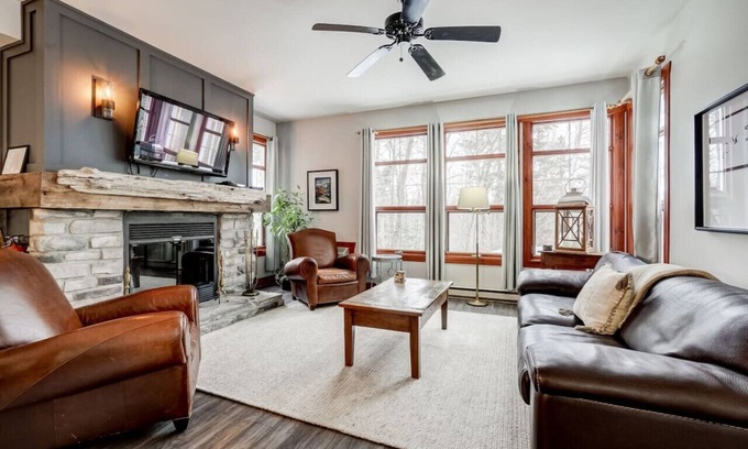 Mont-Tremblant Apartamento | Tremblant-Les-Eaux 233-1 - Tremblant a Louer