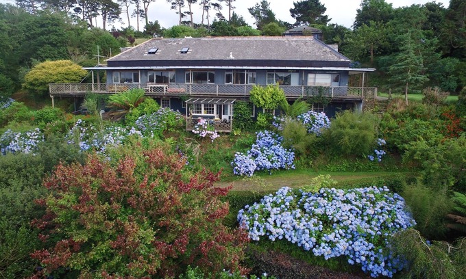 Helford Apartamento | Tremerlin. Único y magníficamente situado 8 acres de Waterside Artists 'Retreat