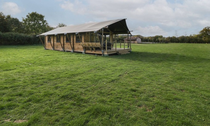 Winscombe Cabaña | TREMLETTS, family friendly, with open fire in Sandford, Somerset