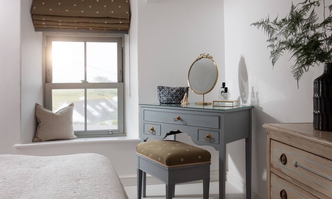 Trenance Cabaña | Trenance Farmhouse - beautiful adults only cottage - sleeps up to 7