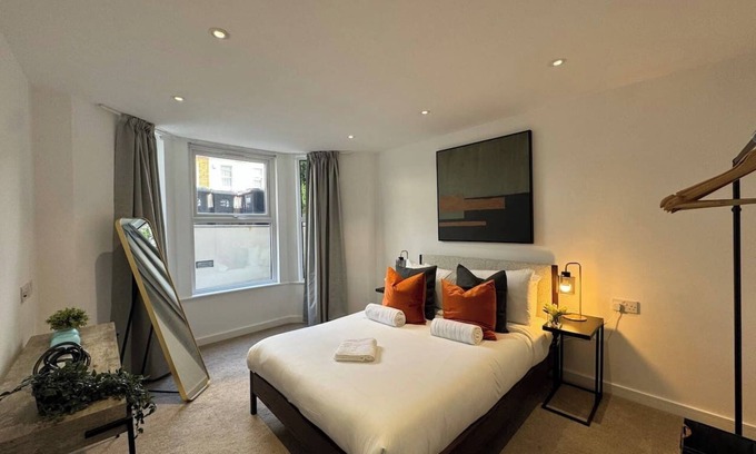 London Borough of Croydon Apartamento | Trendy 2BR 2BA Flat in Crystal Palace
