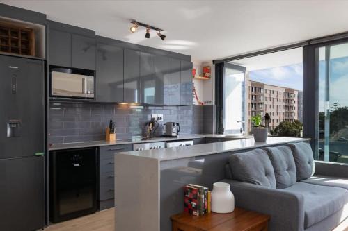 Observatory Apartamento | Trendy Bachelor Pad Free Parking Rooftop Pool