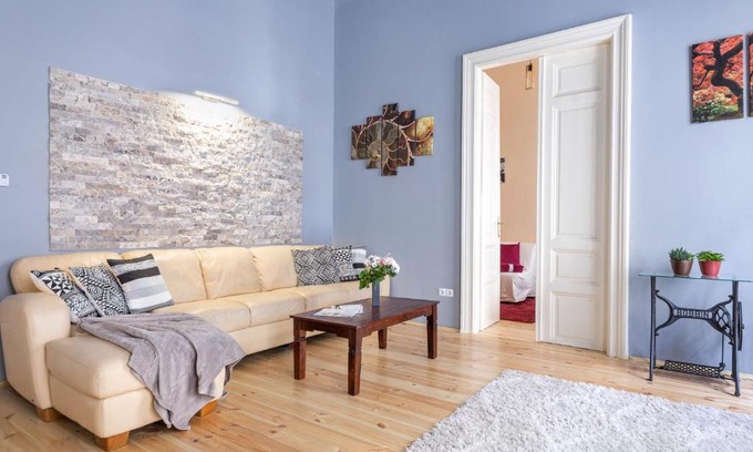 Csarnok negyed Apartamento | Trendy Grand Boulevard Designer Home