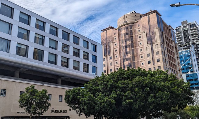Cape Town City Centre Hotel | Trendy Studio at the Barracks on Bree