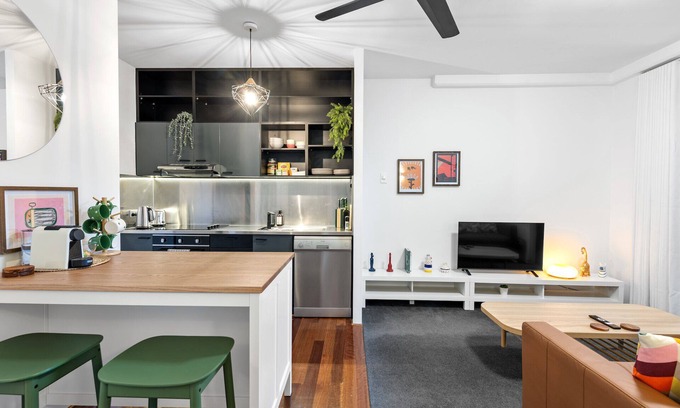 Teneriffe Apartamento | Trendy Teneriffe! ~ 1Bed, 1Bath, 1Car, Balconies