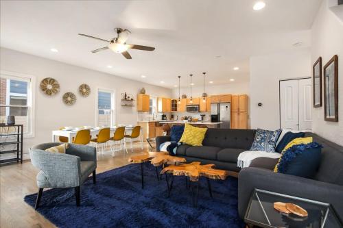 Highland Casa | Trendy Upscale Highlands Home 4 bedrooms Sleeps 10