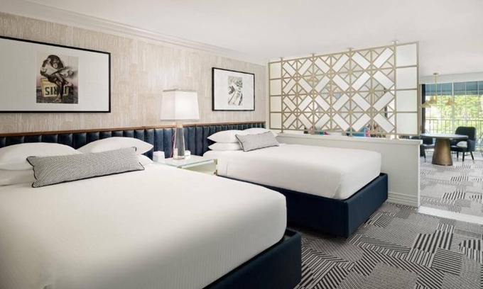 Tri-West Apartamento | Trendy West Hollywood Stay – Walk to Dining & Nightlife
