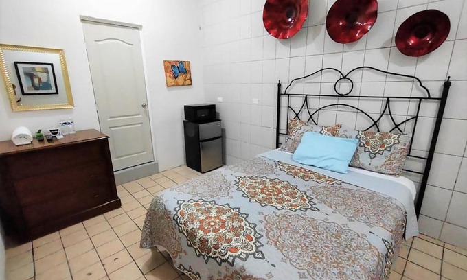Los Cabos Apartamento | Tres Migueles, habitación Anngel, comoda, cerca de la marina, zona turistica y playa