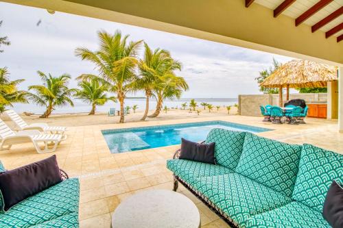 Placencia Casa | Tres Palmas Beach House