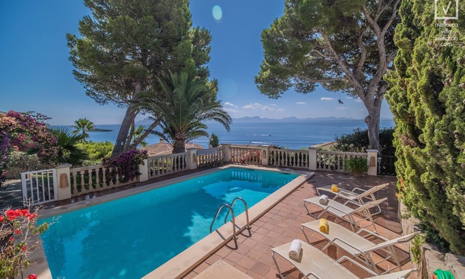 Alcanada Chalet De Esquí | Tres Pinos para 6 con piscina en Alcanada / Alcudia