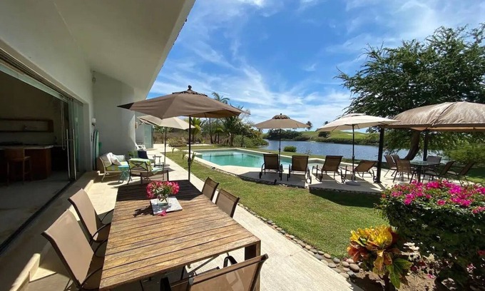Área del bulevar Barra Vieja Villa | Tres Vidas Villa completa pet friendly