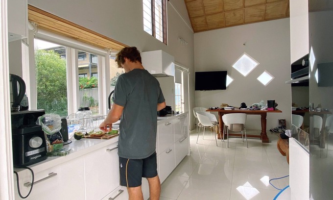 Trigg Apartamento | Hermoso estudio de playa a solo 100 metros del océano en Trigg. TV / Netflix / Wifi