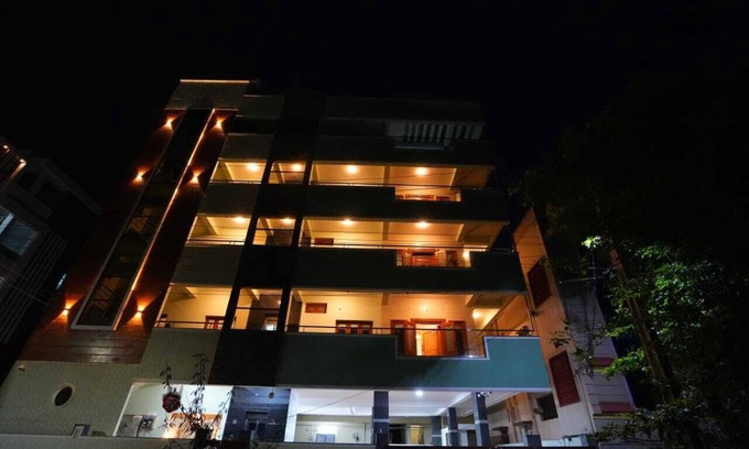 Tirupati Apartamento | Trimukha homestay