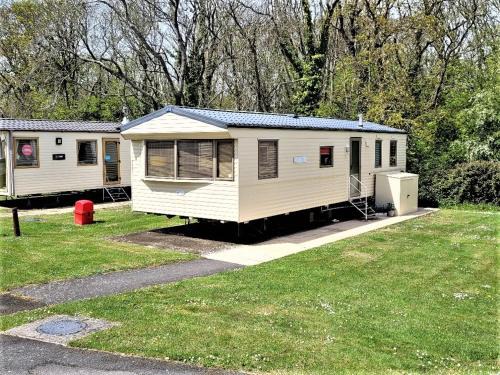 Bembridge Complejo | "Trinity" at Whitecliff Bay Isle of Wight- Yarborough View 4