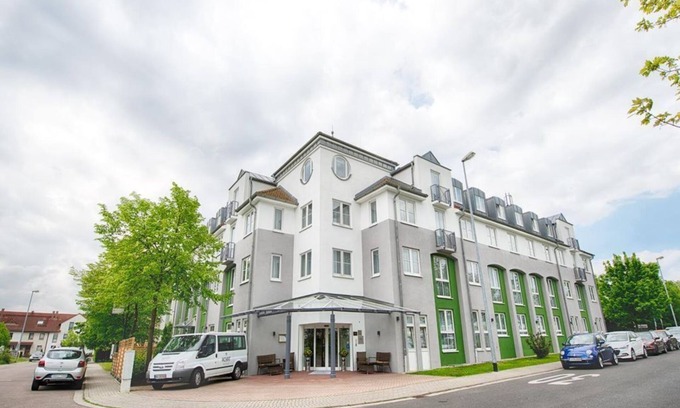 Wiederitzsch Casa | Triple room - Early bird with breakfast - ACHAT Hotel Leipzig Messe
