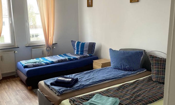 Niedergoersdorf Cabaña | Habitación Triple - LEKOMA Pension