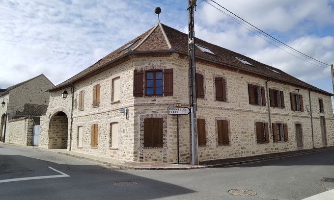 Thoury-Ferottes Casa | Triplex à La Boule D'or