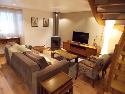 Centro Casa | Triplex 3 suítes em Canela